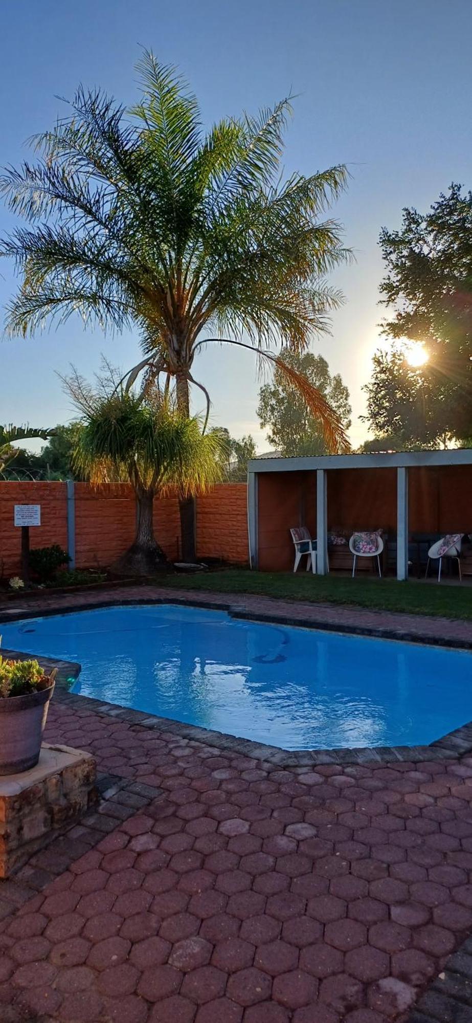 Culdesac Guesthouse Oudtshoorn Exterior foto